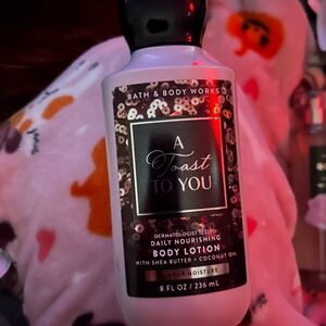Bath & Body Works 'A Toast to You' Daily Nourishing Body Lotion -